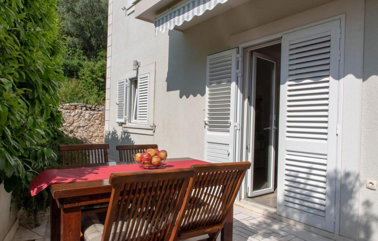Apartments Valeria Zrnovo Exterior photo